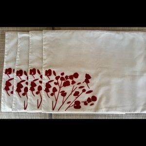 Pier 1 Set of 4 Placemats